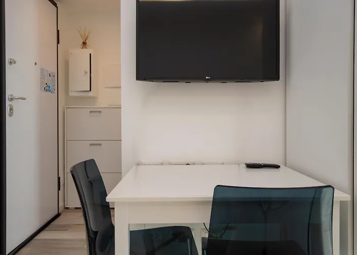 I-host - Cambiasi 8 Apartamento
